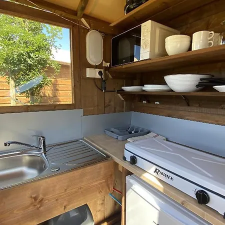 Insolite Avec - Foudreaterre Campingplads